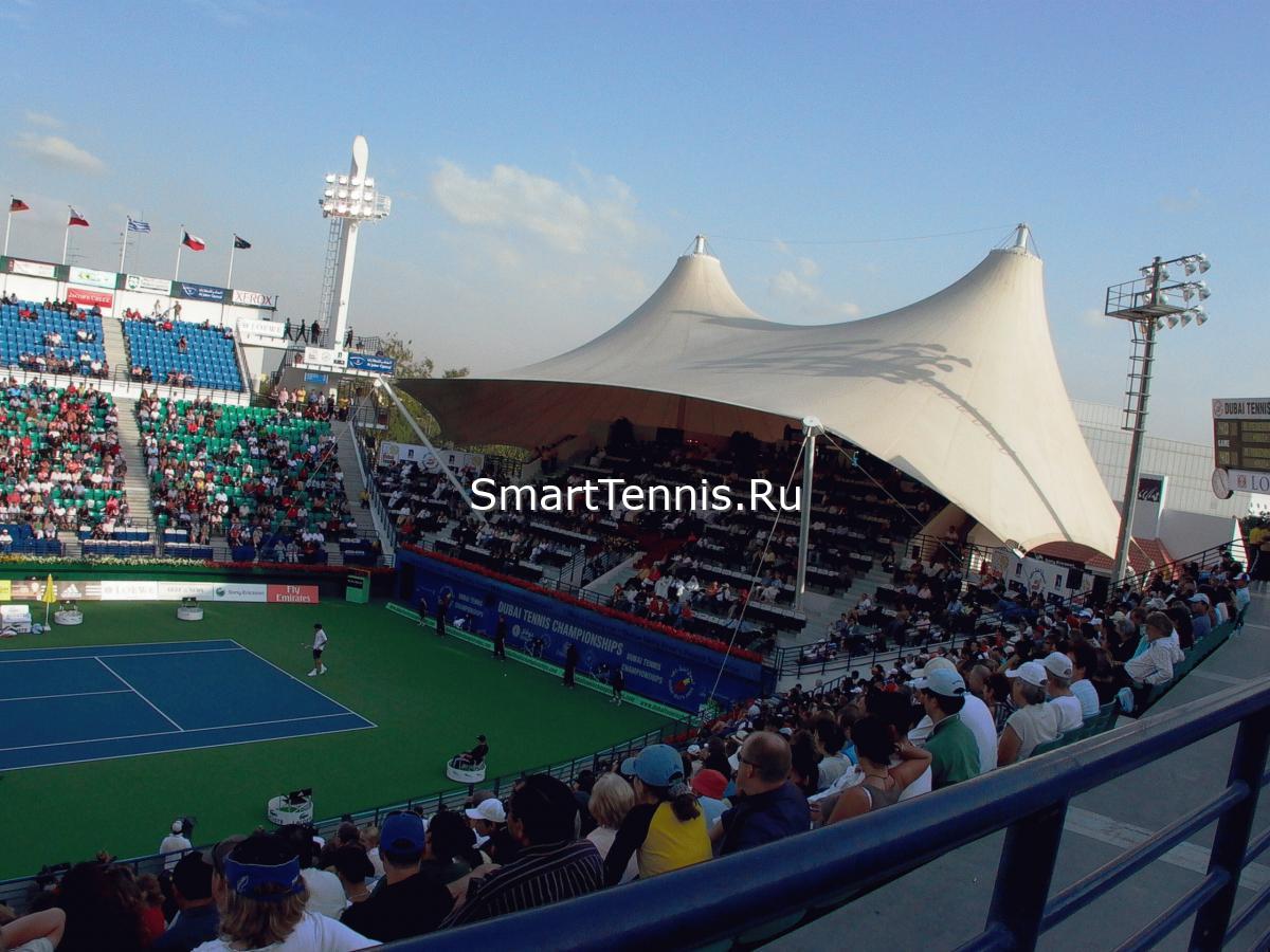VIP-трибуна на теннисном корте в Дубае (ОАЭ)